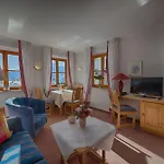 Strasser Hotel