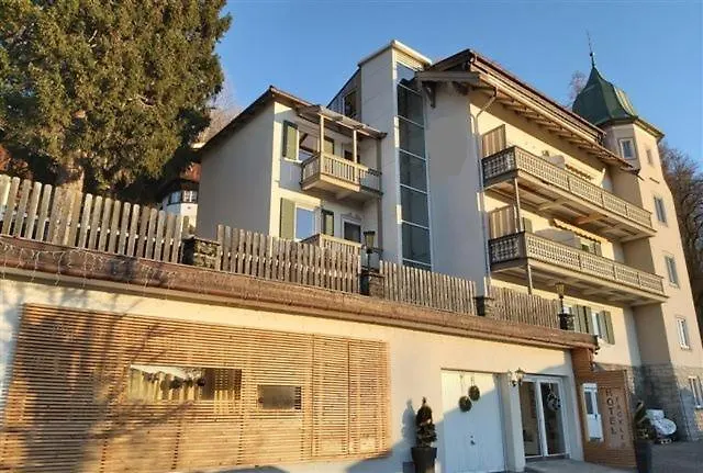 Strasser Hotel
